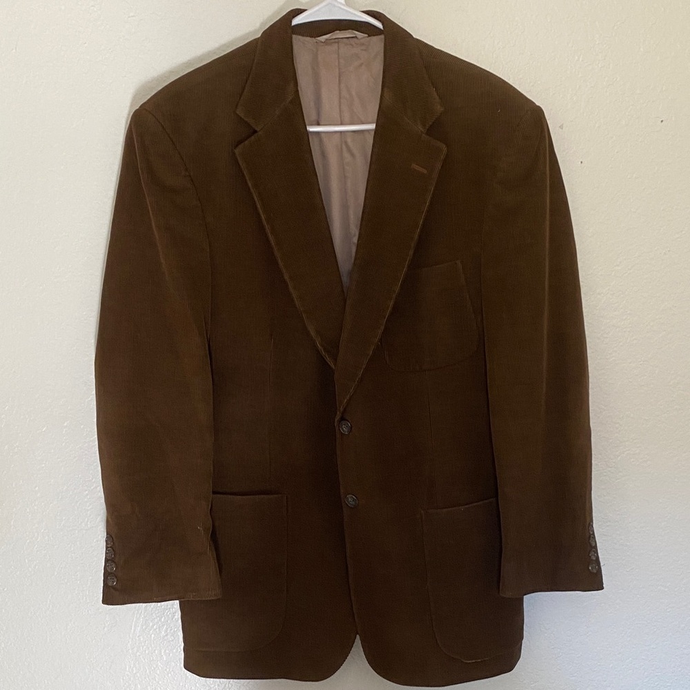 Elegant Men's Tan Blazer